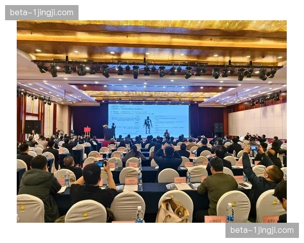 重庆铜梁龙刘建业大胆启用新人,防守组织有序助升班马保持不败